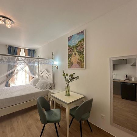 Studio A Baldaquin Du Cloitre Narbonne Exteriér fotografie